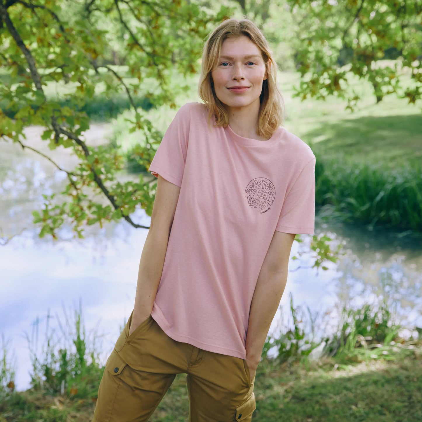 Hemp Blend Out Here T-shirt W